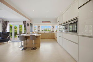 Photo 10- click for photo gallery